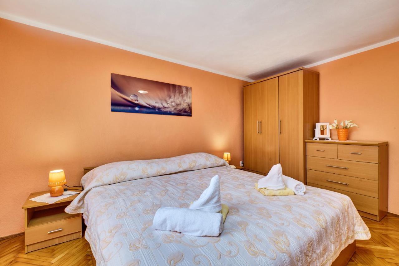 Apartments Ljubica Veli Lošinj Dış mekan fotoğraf