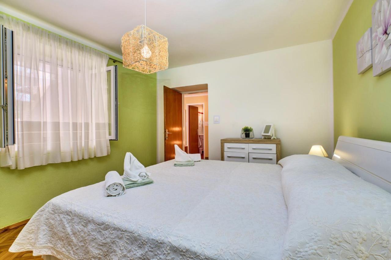 Apartments Ljubica Veli Lošinj Dış mekan fotoğraf