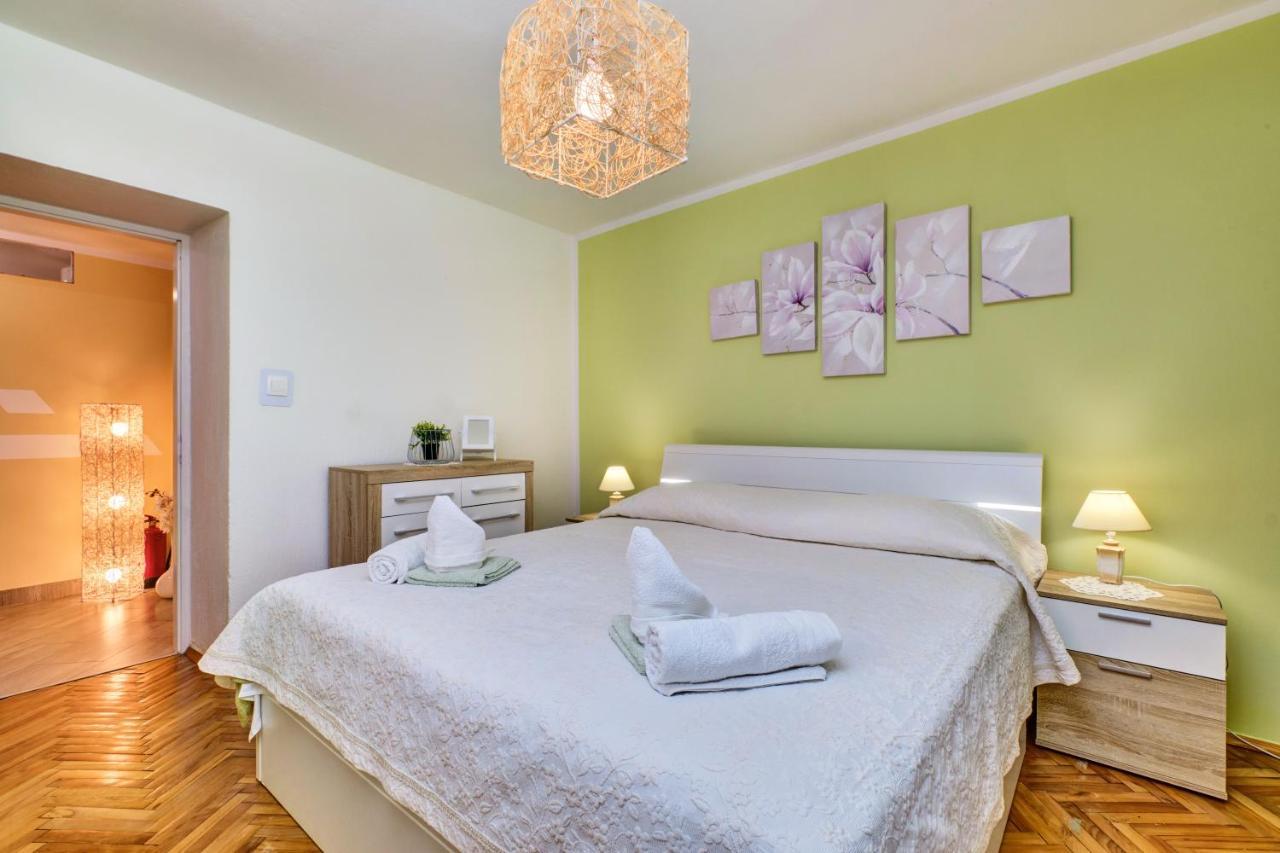 Apartments Ljubica Veli Lošinj Dış mekan fotoğraf