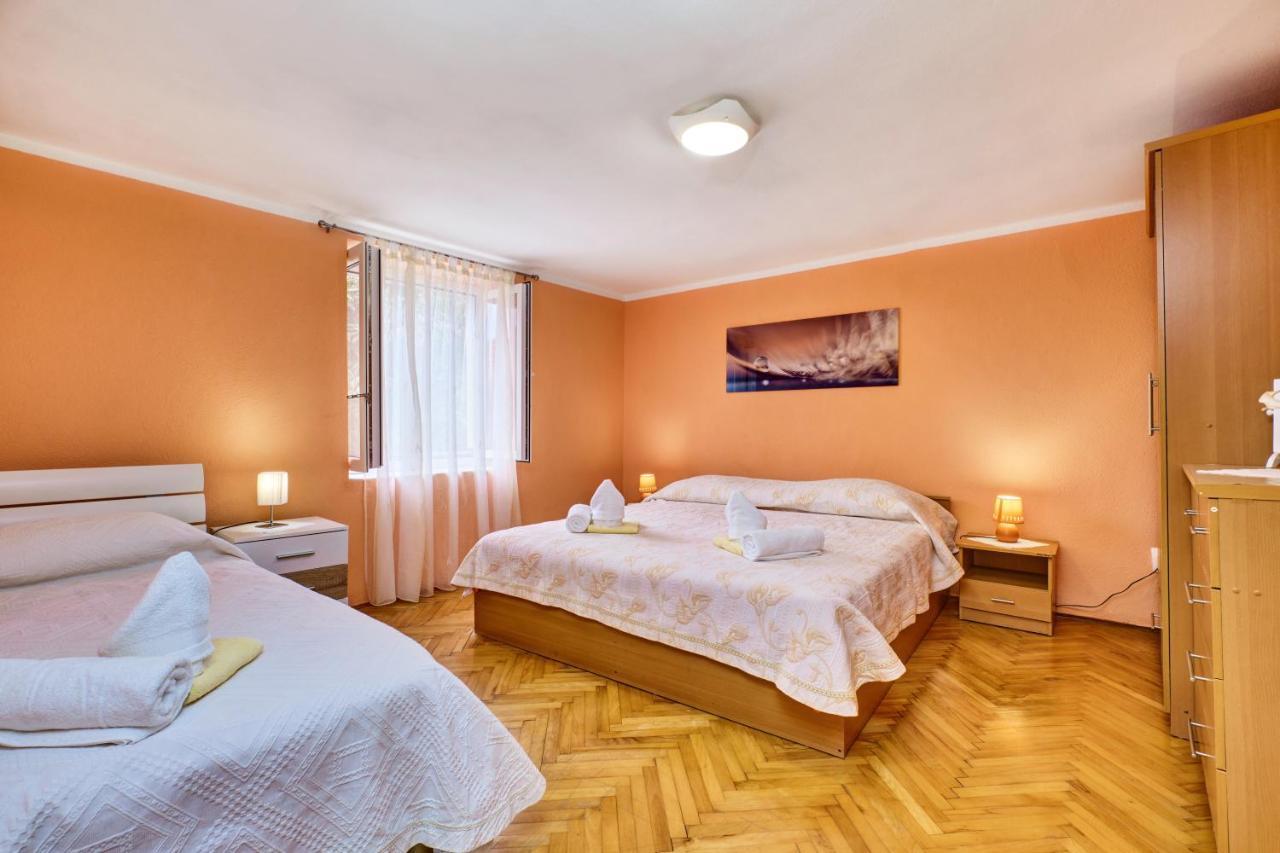 Apartments Ljubica Veli Lošinj Dış mekan fotoğraf