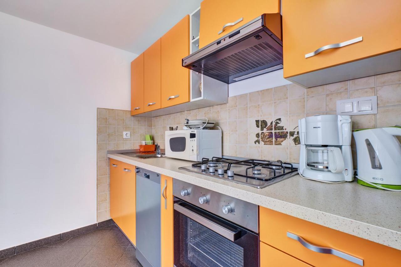 Apartments Ljubica Veli Lošinj Dış mekan fotoğraf