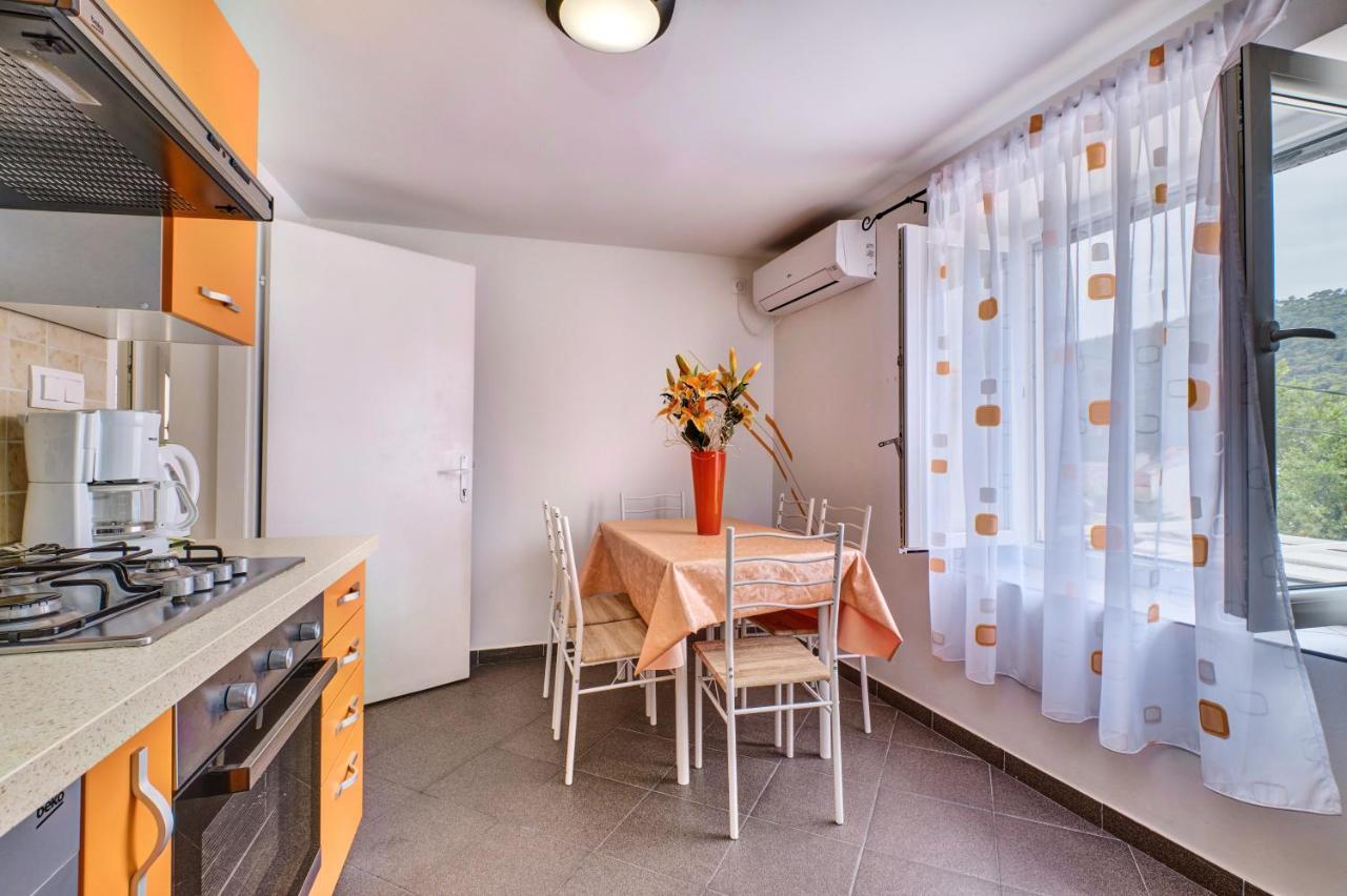 Apartments Ljubica Veli Lošinj Dış mekan fotoğraf