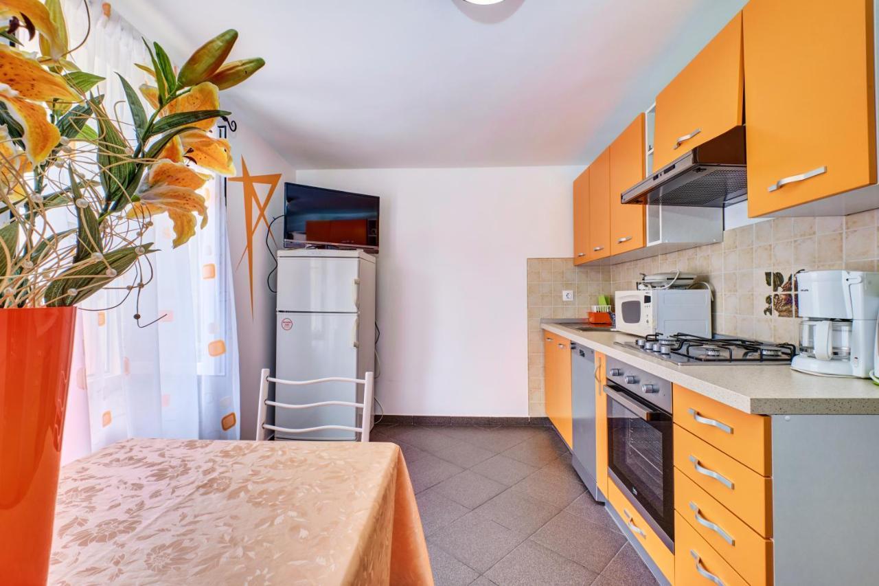 Apartments Ljubica Veli Lošinj Dış mekan fotoğraf