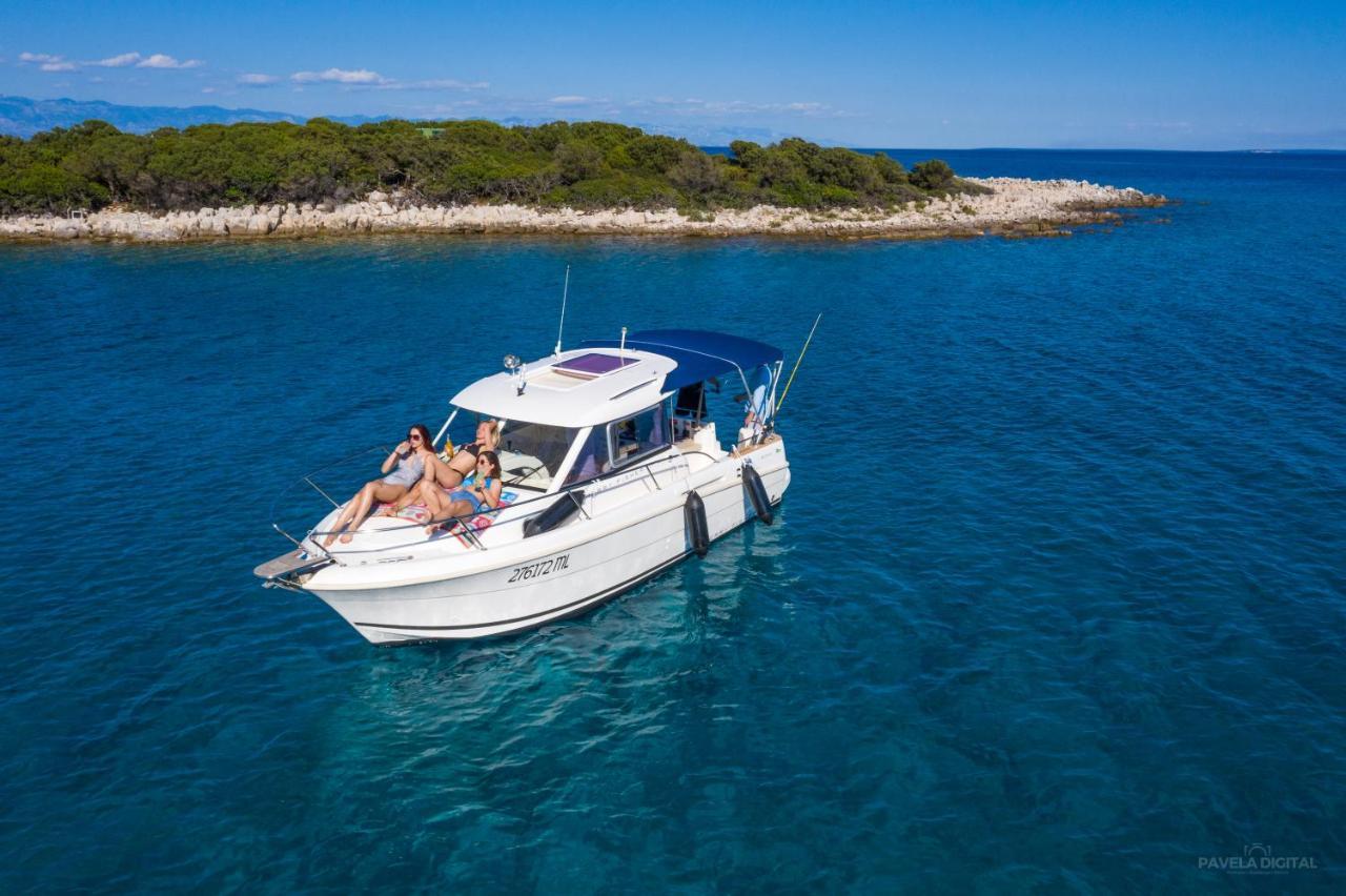 Apartments Ljubica Veli Lošinj Dış mekan fotoğraf